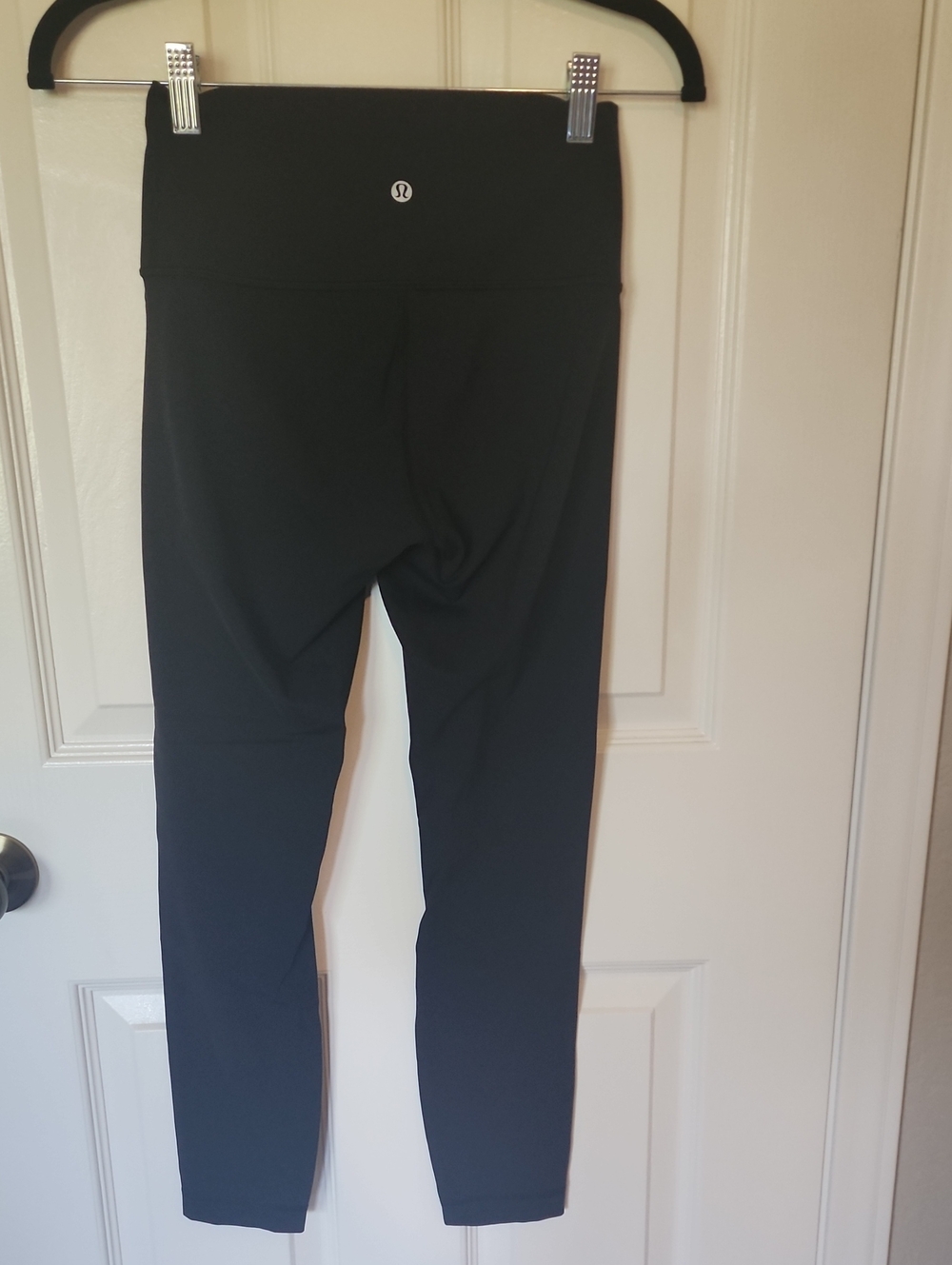 lululemon Black Performance Leggings Like New! Size 4